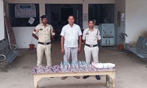 गणेश चंदा नहीं दिए हो कहकर दी गाली गलौज एवं करी मारपीट, शक्ति पुलिस ने किया आरोपियों को गिरफ्तार,बाराद्वार थाने में दर्ज हुआ अवैध शराब का मामला,जैजैपुर पुलिस ने भी की आबकारी एक्ट के तहत कार्रवाई kshititech