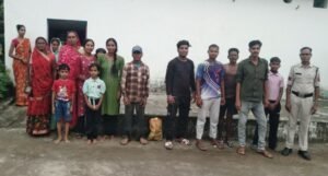 SP अंकिता शर्मा के निर्देशन में शक्ति जिले में पुलिस गांव-गांव में निकाल रही विश्वास यात्रा,आम जनता को जागरूकता के साथ ही संवाद स्थापित करने एवं पुलिस के प्रति विश्वास की भावना को मजबूत करने में जुटी है पुलिस, स्थानीय परिस्थितियों से भी अवगत हो रही पुलिस kshititech