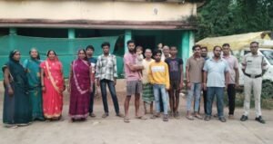 SP अंकिता शर्मा के निर्देशन में शक्ति जिले में पुलिस गांव-गांव में निकाल रही विश्वास यात्रा,आम जनता को जागरूकता के साथ ही संवाद स्थापित करने एवं पुलिस के प्रति विश्वास की भावना को मजबूत करने में जुटी है पुलिस, स्थानीय परिस्थितियों से भी अवगत हो रही पुलिस kshititech