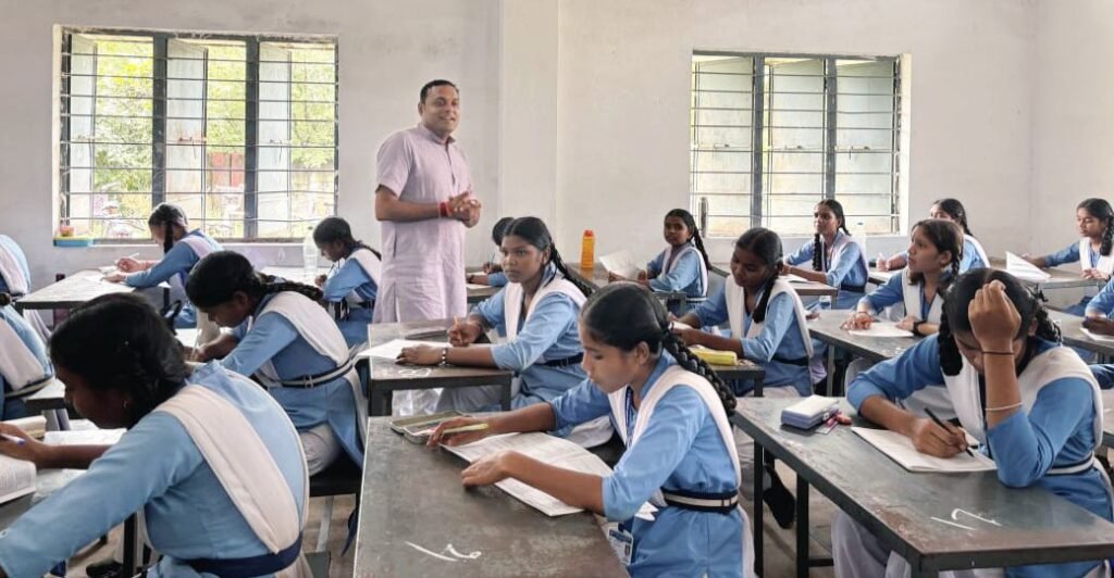 सामान्य ज्ञान प्रतियोगिता के प्रथम चरण में 318 विद्यार्थी हुए चयनित, हरि लीला ट्रस्ट की पहल, ट्रस्ट के सचिव अमर सुल्तानिया ने कहा- 12500 विद्यार्थियों ने करी इस प्रतियोगिता में सक्रिय भागीदारी kshititech