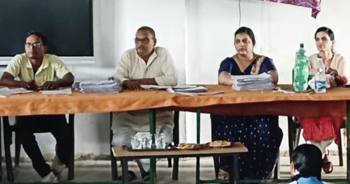 इसे कहते हैं जन भागीदारी समिति का श्रेष्ठ काम- सकरेली कला के सरकारी हायर सेकेंडरी स्कूल के टॉप टेन में आने वाले विद्यार्थियों को जन भागीदारी समिति देगी 21000/-रुपए की प्रोत्साहन राशि, समिति की बैठक में अध्यक्ष रोशन लाल पटेल ने करी अनुकरणीय पहल, पूरे प्रदेश में एक प्रेरणा बनेगी जन भागीदारी अध्यक्ष की यह घोषणा इसे कहते हैं जन भागीदारी समिति का श्रेष्ठ काम- सकरेली कला के सरकारी हायर सेकेंडरी स्कूल के टॉप टेन में आने वाले विद्यार्थियों को जन भागीदारी समिति देगी 21000/-रुपए की प्रोत्साहन राशि, समिति की बैठक में अध्यक्ष रोशन लाल पटेल ने करी अनुकरणीय पहल, पूरे प्रदेश में एक प्रेरणा बनेगी जन भागीदारी अध्यक्ष की यह घोषणा kshititech