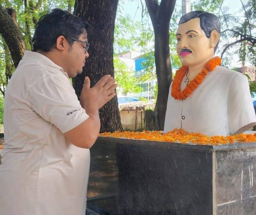 जर्जर हो गया है शक्ति का पंडित दीनदयाल उपाध्याय उद्यान- दीनदयाल जी की जयंती पर भाजपा शक्ति के नगर मंडल अध्यक्ष अभिषेक शर्मा ने करी सकारात्मक पहल, सांसद कमलेश जांगड़े से करी 20 लाख रुपए की मांग kshititech
