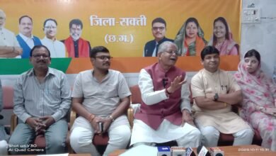 पूर्व विधानसभा अध्यक्ष धरमलाल कौशिक ने कहीं बड़ी बात- शक्ति की पत्रकार वार्ता में कहा मोदी जी ने पूरे देश में कानून का सरलीकरण कर जीएसटी सुधार को लेकर उठाया ऐतिहासिक कदम, विकसित भारत की ओर अग्रसर है हमारा देश, घर-घर स्वदेशी अभियान को लेकर भी कार्यकर्ताओं को किया गया रिचार्ज,पूर्व विधायक खिलावन साहू एवं भाजपा जिला अध्यक्ष टिकेश्वर भी रहे मौजूद kshititech