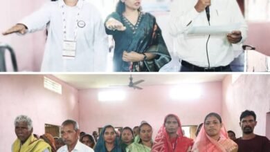 जब कलेक्टर साहब ने दिलाई शपथ- विशेष ग्राम सभा में कलेक्टर तोपनो पहुंचे बैलाचुवा, आदिवासी विकास विभाग की सहायक आयुक्त स्वप्निता भी रही मौजूद, राष्ट्रपिता महात्मा गांधी की जयंती पर दिल्ली से भी पधारे थे प्रतिनिधि kshititech