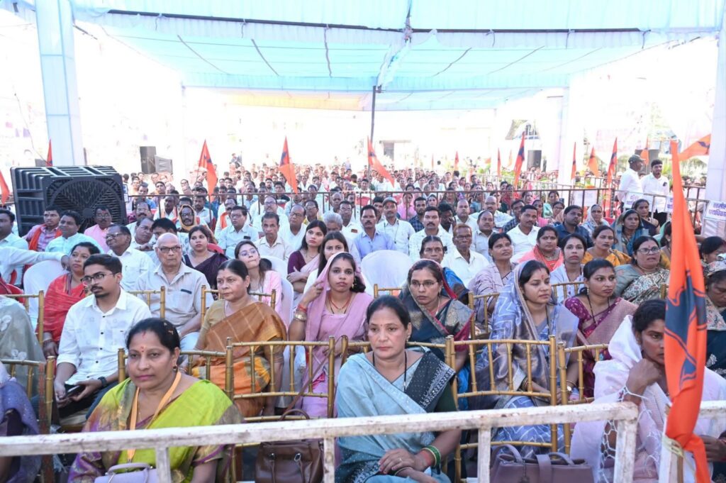 50 लाख की लागत से बनेगा साहू समाज का नया भवन- शक्ति में 8 अक्टूबर को संपन्न हुआ जिला साहू संघ का प्रतिभावान सम्मान समारोह, उपमुख्यमंत्री अरुण साव ने कहा- साहू समाज आज पूरे प्रदेश में एक संगठित समाज के रूप में रखता है अपनी पहचान, संघ के शक्ति जिला अध्यक्ष डॉ खिलावन साहू ने भी कहा- शक्ति जिले में साहू समाज सदैव रचनात्मक एवं सेवा कार्यों में भी अग्रणी, प्रदेश अध्यक्ष डॉ नीरेंद्र साहू की मौजूदगी में हुआ प्रतिभावान सम्मान समारोह 50 लाख की लागत से बनेगा साहू समाज का नया भवन- शक्ति में 8 अक्टूबर को संपन्न हुआ जिला साहू संघ का प्रतिभावान सम्मान समारोह, उपमुख्यमंत्री अरुण साव ने कहा- साहू समाज आज पूरे प्रदेश में एक संगठित समाज के रूप में रखता है अपनी पहचान, संघ के शक्ति जिला अध्यक्ष डॉ खिलावन साहू ने भी कहा- शक्ति जिले में साहू समाज सदैव रचनात्मक एवं सेवा कार्यों में भी अग्रणी, प्रदेश अध्यक्ष डॉ नीरेंद्र साहू की मौजूदगी में हुआ प्रतिभावान सम्मान समारोह kshititech
