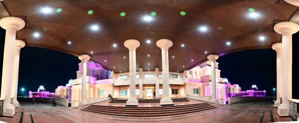 देश का अत्याधुनिक सुविधाओं से युक्त विधानसभा भवन- छत्तीसगढ़ का नया विधानसभा भवन: लोकतंत्र की भव्य पहचान, प्रधानमंत्री मोदी जी के हाथों छत्तीसगढ़ की जनता को होगा लोकार्पित kshititech