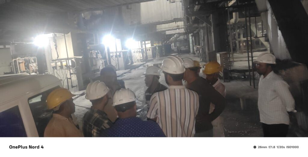 शक्ति जिले में बड़ा हादसा- डभरा ब्लॉक के RKM पावर प्लांट में हादसे में चार मजदूरों की मौत,अनेको घायल, कलेक्टर तोपनो साहब ने गठित की जांच कमेटी, प्लांट के मालिक, डायरेक्टर, मैनेजर सहित आठ लोगों पर हुआ मामला दर्ज, जिले में औद्योगिक इकाइयों की लापरवाही से हो रही घटनाएं, हॉट बिंदुओं पर जांच करेगी कलेक्टर साहब द्वारा गठित टीम,जिले के मुखिया ने कहा- लापरवाही के आरोपी बख्से नहीं जाएंगे, डभरा एसडीएम करेंगे पूरे मामले की जांच शक्ति जिले में बड़ा हादसा- डभरा ब्लॉक के RKM पावर प्लांट में हादसे में चार मजदूरों की मौत,अनेको घायल, कलेक्टर तोपनो साहब ने गठित की जांच कमेटी, प्लांट के मालिक, डायरेक्टर, मैनेजर सहित आठ लोगों पर हुआ मामला दर्ज, जिले में औद्योगिक इकाइयों की लापरवाही से हो रही घटनाएं, हॉट बिंदुओं पर जांच करेगी कलेक्टर साहब द्वारा गठित टीम,जिले के मुखिया ने कहा- लापरवाही के आरोपी बख्से नहीं जाएंगे, डभरा एसडीएम करेंगे पूरे मामले की जांच kshititech