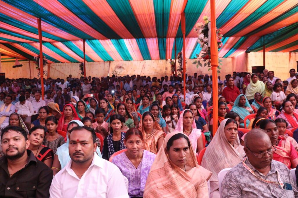 अष्टभुजी के दरबार में डिप्टी सीएम- उप मुख्यमंत्री श्री अरुण साव ने अड़भार में मां अष्टभुजी का किया दर्शन, प्रदेशवासियों के सुख समृद्धि का किया कामना,गांव, गरीब और किसानों की चिंता करने वाले थे भारत रत्न स्व. अटल बिहारी वाजपेयी-उप मुख्यमंत्री अरुण साव,नगर पंचायत अड़भार और डभरा में अटल परिसर का किया लोकार्पण,उप मुख्यमंत्री ने नगर पंचायत अड़भार के लिए 2 करोड़ रुपये और नगर पंचायत डभरा तथा चंद्रपुर में विभिन्न विकास कार्यो के लिए ढाई- ढाई करोड़ रूपये देने की घोषणा अष्टभुजी के दरबार में डिप्टी सीएम- उप मुख्यमंत्री श्री अरुण साव ने अड़भार में मां अष्टभुजी का किया दर्शन, प्रदेशवासियों के सुख समृद्धि का किया कामना,गांव, गरीब और किसानों की चिंता करने वाले थे भारत रत्न स्व. अटल बिहारी वाजपेयी-उप मुख्यमंत्री अरुण साव,नगर पंचायत अड़भार और डभरा में अटल परिसर का किया लोकार्पण,उप मुख्यमंत्री ने नगर पंचायत अड़भार के लिए 2 करोड़ रुपये और नगर पंचायत डभरा तथा चंद्रपुर में विभिन्न विकास कार्यो के लिए ढाई- ढाई करोड़ रूपये देने की घोषणा kshititech