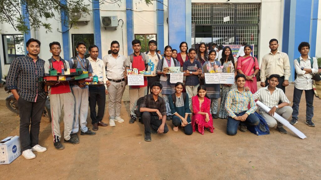 विद्यार्थियों ने दिखाया प्रतिभा का जौहर- अनुनय कान्वेंट का जिला स्तरीय विज्ञान प्रतियोगिता में उत्कृष्ट प्रदर्शन, कार्यक्रम को लेकर विद्यार्थियों में दिखा उत्साह, शिक्षा के साथ-साथ अन्य गतिविधियों में अनुनय कॉन्वेंट ने बनाई है अपनी एक अलग पहचान विद्यार्थियों ने दिखाया प्रतिभा का जौहर- अनुनय कान्वेंट का जिला स्तरीय विज्ञान प्रतियोगिता में उत्कृष्ट प्रदर्शन, कार्यक्रम को लेकर विद्यार्थियों में दिखा उत्साह, शिक्षा के साथ-साथ अन्य गतिविधियों में अनुनय कॉन्वेंट ने बनाई है अपनी एक अलग पहचान kshititech