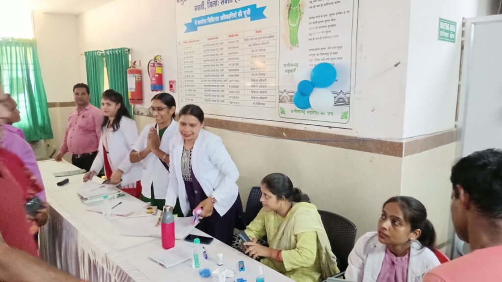 शक्ति में डायलिसिस सेवा केंद्र का शुभारंभ किया सांसद कमलेश जांगड़े ने, नगर पालिका अध्यक्ष श्यामसुंदर अग्रवाल ने कहा-सांसद जी लगातार स्वास्थ्य सुविधाओं को बेहतर बनाने की दिशा में कर रही है कार्य, हेल्थ चेकअप कैंप का भी हुआ आयोजन शक्ति में डायलिसिस सेवा केंद्र का शुभारंभ किया सांसद कमलेश जांगड़े ने, नगर पालिका अध्यक्ष श्यामसुंदर अग्रवाल ने कहा-सांसद जी लगातार स्वास्थ्य सुविधाओं को बेहतर बनाने की दिशा में कर रही है कार्य, हेल्थ चेकअप कैंप का भी हुआ आयोजन kshititech
