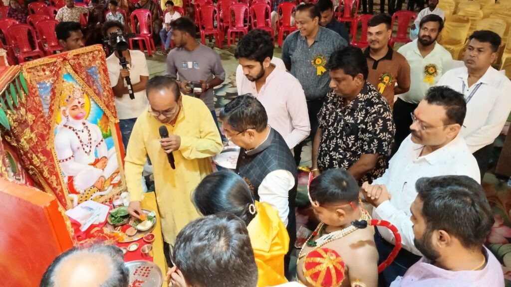 शक्ति में धूमधाम के साथ हुआ दशहरे का आयोजन, बुधवारी बाजार ग्राउंड में हुआ रावण दहन, मारवाड़ी युवा मंच शक्ति शाखा ने किया था आयोजन, स्टार नाइट में मोनू ठाकुर एंड टीम ने दी सुंदर प्रस्तुति, शक्ति रत्न से सम्मानित हुए श्यामसुंदर अग्रवाल, संजय रामचंद्र, गोविंद राम कथूरिया एवं मनीष कथूरिया शक्ति में धूमधाम के साथ हुआ दशहरे का आयोजन, बुधवारी बाजार ग्राउंड में हुआ रावण दहन, मारवाड़ी युवा मंच शक्ति शाखा ने किया था आयोजन, स्टार नाइट में मोनू ठाकुर एंड टीम ने दी सुंदर प्रस्तुति, शक्ति रत्न से सम्मानित हुए श्यामसुंदर अग्रवाल, संजय रामचंद्र, गोविंद राम कथूरिया एवं मनीष कथूरिया kshititech
