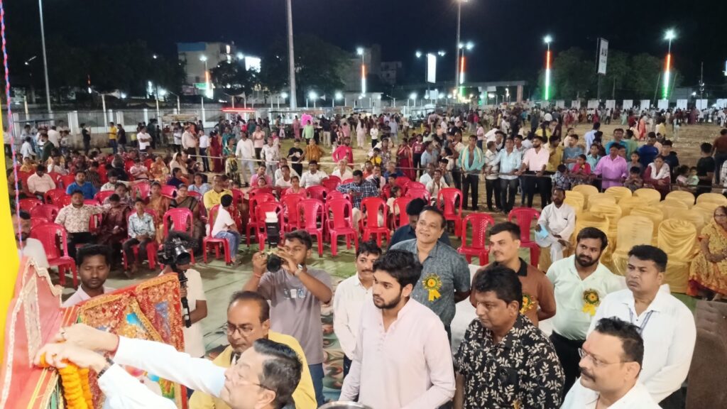 शक्ति में धूमधाम के साथ हुआ दशहरे का आयोजन, बुधवारी बाजार ग्राउंड में हुआ रावण दहन, मारवाड़ी युवा मंच शक्ति शाखा ने किया था आयोजन, स्टार नाइट में मोनू ठाकुर एंड टीम ने दी सुंदर प्रस्तुति, शक्ति रत्न से सम्मानित हुए श्यामसुंदर अग्रवाल, संजय रामचंद्र, गोविंद राम कथूरिया एवं मनीष कथूरिया शक्ति में धूमधाम के साथ हुआ दशहरे का आयोजन, बुधवारी बाजार ग्राउंड में हुआ रावण दहन, मारवाड़ी युवा मंच शक्ति शाखा ने किया था आयोजन, स्टार नाइट में मोनू ठाकुर एंड टीम ने दी सुंदर प्रस्तुति, शक्ति रत्न से सम्मानित हुए श्यामसुंदर अग्रवाल, संजय रामचंद्र, गोविंद राम कथूरिया एवं मनीष कथूरिया kshititech