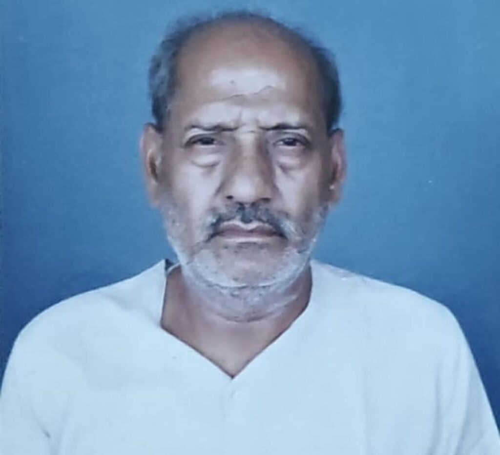 युवा अग्रवाल मंच के पूर्व प्रदेश अध्यक्ष संजय गर्ग को पितृ शोक, पिता ओमप्रकाश अग्रवाल का हुआ निधन, 4 अक्टूबर की शाम 4:00 बजे दुर्ग में होगा अंतिम संस्कार, छत्तीसगढ़ प्रांतीय युवा अग्रवाल मंच सहित विभिन्न संगठनों ने दी श्रद्धांजलि, वरिष्ठ समाजसेवी जयदेव सिंघल दुर्ग के भी पूज्य जीजा जी थे ओमप्रकाश जी युवा अग्रवाल मंच के पूर्व प्रदेश अध्यक्ष संजय गर्ग को पितृ शोक, पिता ओमप्रकाश अग्रवाल का हुआ निधन, 4 अक्टूबर की शाम 4:00 बजे दुर्ग में होगा अंतिम संस्कार, छत्तीसगढ़ प्रांतीय युवा अग्रवाल मंच सहित विभिन्न संगठनों ने दी श्रद्धांजलि, वरिष्ठ समाजसेवी जयदेव सिंघल दुर्ग के भी पूज्य जीजा जी थे ओमप्रकाश जी kshititech