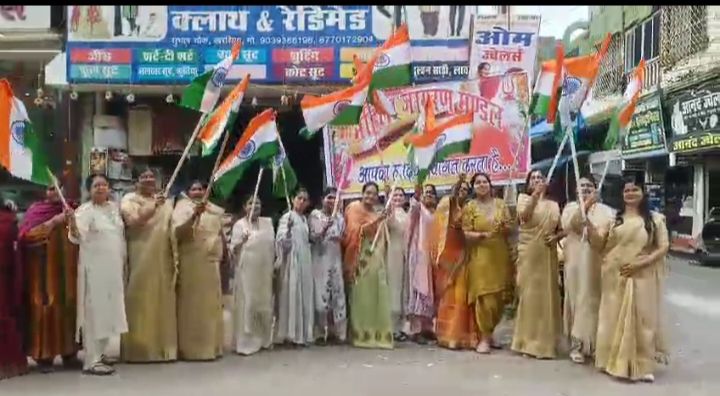 खरसिया की महिला जागरण मंडल ने किया स्वयंसेवकों का भव्य स्वागत,आरएसएस के 100 वर्ष पूर्ण होने पर निकला था पथ संचलन खरसिया की महिला जागरण मंडल ने किया स्वयंसेवकों का भव्य स्वागत,आरएसएस के 100 वर्ष पूर्ण होने पर निकला था पथ संचलन kshititech