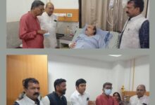 शक्ति के पत्रकार सुदेश शर्मा रायपुर के अस्पताल में हुए भर्ती, नेता प्रतिपक्ष महंत पहुंचे सुदेश का हाल-चाल जानने,अस्पताल प्रबंधन को भी दिए बेहतर उपचार करने के निर्देश, अस्वस्थता के चलते सुदेश शर्मा का चल रहा है अस्पताल में उपचार kshititech