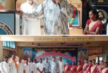 शक्ति के सरस्वती शिशु मंदिर में वंदे मातरम के 150 वर्ष पूर्ण होने पर किया गया कार्यक्रम का आयोजन, व्यवस्थापक मांगेराम अग्रवाल ने कहा- वंदे मातरम के 150 वर्ष हम सबके लिए गौरवशाली, वंदे मातरम वह गीत है जिसके गायन से रग रग में जागृत होती है देश प्रेम की भावना kshititech