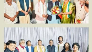 सक्ती कांग्रेस जिला अध्यक्ष को बधाई देने वालों का लगा तांता, रश्मि गबेल ने करी महंत जी से मुलाकात, विधायक व्यास कश्यप, विधायक राघवेंद्र सिंह, पामगढ़ विधायक शेषराज हरवंश भी रहे मौजूद, एडवोकेट गिरधर जायसवाल ने कहा- शक्ति जिले में रश्मि गबेल के नेतृत्व में मजबूत होगा कांग्रेस संगठन सक्ती कांग्रेस जिला अध्यक्ष को बधाई देने वालों का लगा तांता, रश्मि गबेल ने करी महंत जी से मुलाकात, विधायक व्यास कश्यप, विधायक राघवेंद्र सिंह, पामगढ़ विधायक शेषराज हरवंश भी रहे मौजूद, एडवोकेट गिरधर जायसवाल ने कहा- शक्ति जिले में रश्मि गबेल के नेतृत्व में मजबूत होगा कांग्रेस संगठन kshititech