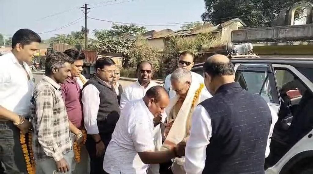 छत्तीसगढ़ शासन योग आयोग के अध्यक्ष रूपनारायण सिन्हा एवं मलूकद्वीप आश्रम के महाराज का बाराद्वार एवं कुम्हारी कला में हुआ भव्य स्वागत,बाराद्वार शहर में नगर पंचायत अध्यक्ष नारायण कुर्रे के नेतृत्व में पहुंचे कार्यकर्ता स्वागत करने छत्तीसगढ़ शासन योग आयोग के अध्यक्ष रूपनारायण सिन्हा एवं मलूकद्वीप आश्रम के महाराज का बाराद्वार एवं कुम्हारी कला में हुआ भव्य स्वागत,बाराद्वार शहर में नगर पंचायत अध्यक्ष नारायण कुर्रे के नेतृत्व में पहुंचे कार्यकर्ता स्वागत करने kshititech