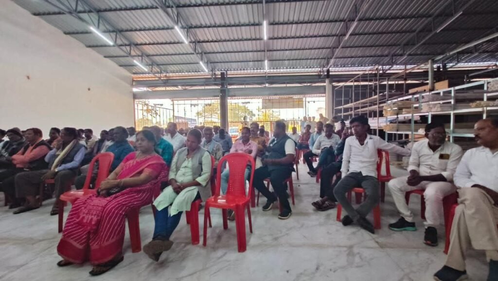 शक्ति के डोंगिया में कांग्रेस पार्टी ने किया SIR मतदाता गहन पुनरीक्षण प्रशिक्षण शिविर का आयोजन, 150 की संख्या में पार्टी कार्यकर्ता रहे मौजूद, कांग्रेस कार्यकर्ताओं को किया गया प्रशिक्षित, ठाकुर गुलजार सिंह के मार्गदर्शन में हुआ शिविर kshititech