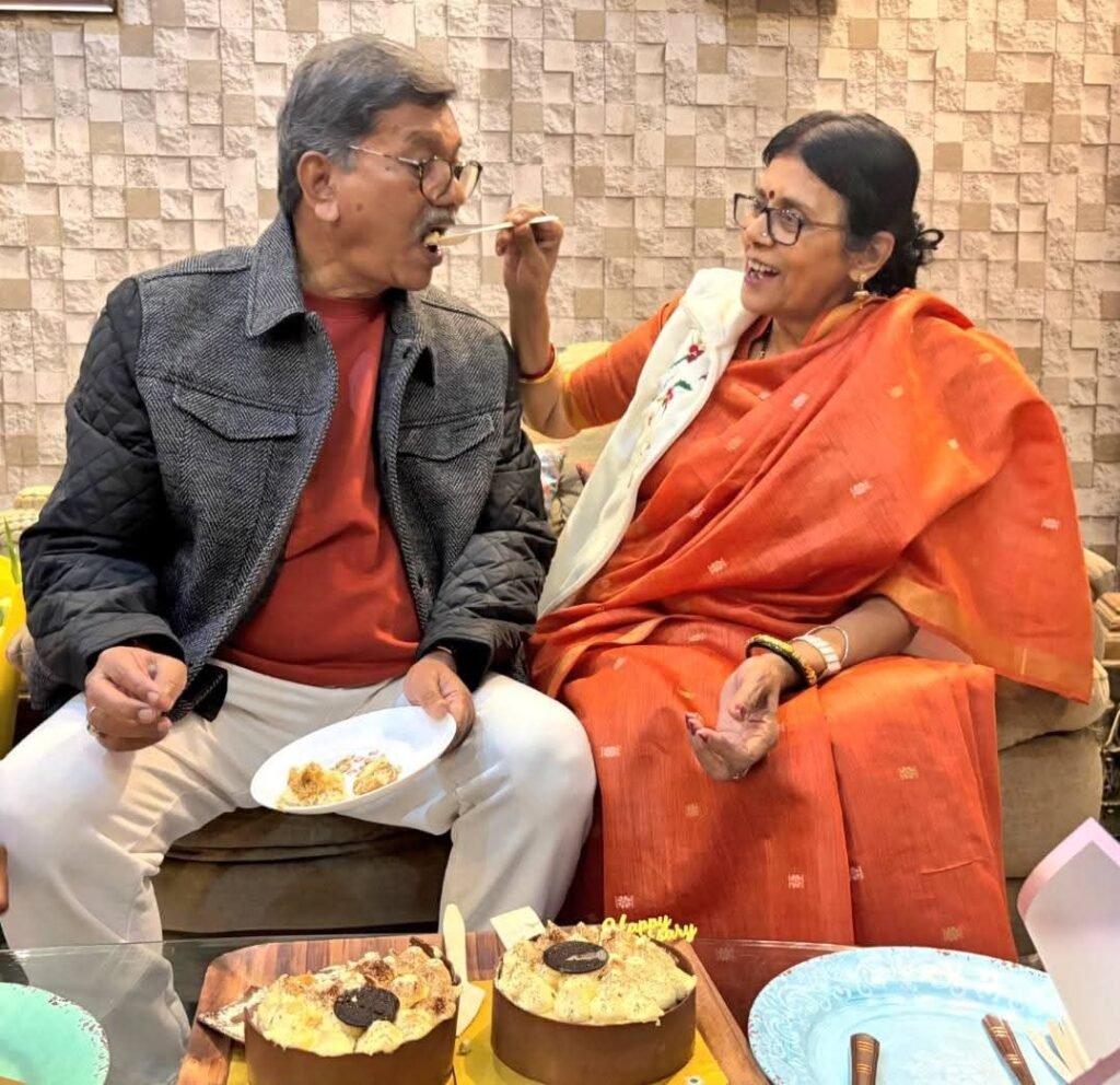 बाराद्वार में कांग्रेस पार्टी का SIR मतदाता गहन पुन निरीक्षण प्रशिक्षण शिविर 23 नवंबर को हुआ संपन्न,महंत दंपति की 45वीं वैवाहिक वर्षगांठ पर भी कार्यकर्ताओं ने केक काट कर दी जिला प्रतिनिधि ठाकुर गुलजार सिंह ने कहा- SIR में पीसीसी के निर्देशो का पालन करें अपने-अपने क्षेत्र में कांग्रेस के कार्यकर्ता,विधायक प्रतिनिधि रूपनारायण साहू ने कहा- महंत जी पूरे क्षेत्र के हैं विकास पुरुष बाराद्वार में कांग्रेस पार्टी का SIR मतदाता गहन पुन निरीक्षण प्रशिक्षण शिविर 23 नवंबर को हुआ संपन्न,महंत दंपति की 45वीं वैवाहिक वर्षगांठ पर भी कार्यकर्ताओं ने केक काट कर दी जिला प्रतिनिधि ठाकुर गुलजार सिंह ने कहा- SIR में पीसीसी के निर्देशो का पालन करें अपने-अपने क्षेत्र में कांग्रेस के कार्यकर्ता,विधायक प्रतिनिधि रूपनारायण साहू ने कहा- महंत जी पूरे क्षेत्र के हैं विकास पुरुष kshititech