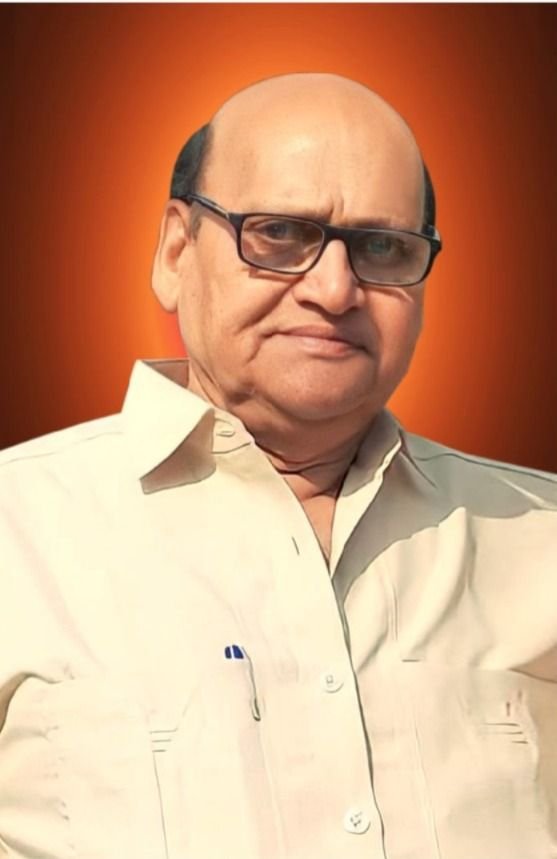 स्वास्थ्य सेवा का सबसे बड़ा शिविर- 400 मरीजी ने कराया पंजीयन, निशुल्क स्वास्थ्य शिविर के लिए 5 नवंबर को स्व.संतोष अग्रवाल की स्मृति में आयोजित निशुल्क स्वास्थ्य शिविर में मिली निशुल्क चिकित्सा परामर्श सेवाएं,मोतियाबिंद के मरीजों को भेजा गया रायपुर, नाश्ते एवं भोजन की भी संपूर्ण व्यवस्थाएं करी आयोजक परिवार ने kshititech