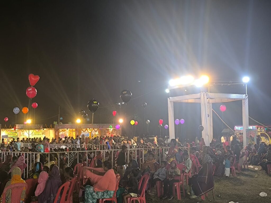 IAS तोपनो साहब के बेहतर मैनेजमेंट ने ऐतिहासिक बना दिया शक्ति के राज्योत्सव को- कलेक्टर तोपनो ने ली साप्ताहिक समय सीमा की बैठक,यूनिटी मार्च की सभी तैयारियां समय पर करे सुनिश्चित- कलेक्टर,कलेक्टर ने विभिन्न विभागों के कार्यों की विस्तार से की समीक्षा, लंबित प्रकरणों का शीघ्र निराकरण करने के दिए निर्देश, जन दर्शन में भी सुनी कलेक्टर साहब ने समस्याएं, कलेक्ट्रेट मैदान के राज्योत्सव में पहुंची जिले भर की जनता, छत्तीसगढ़ की प्रसिद्ध कवियित्री अन्नपूर्णा पवार ने भी दी सुंदर प्रस्तुति IAS तोपनो साहब के बेहतर मैनेजमेंट ने ऐतिहासिक बना दिया शक्ति के राज्योत्सव को- कलेक्टर तोपनो ने ली साप्ताहिक समय सीमा की बैठक,यूनिटी मार्च की सभी तैयारियां समय पर करे सुनिश्चित- कलेक्टर,कलेक्टर ने विभिन्न विभागों के कार्यों की विस्तार से की समीक्षा, लंबित प्रकरणों का शीघ्र निराकरण करने के दिए निर्देश, जन दर्शन में भी सुनी कलेक्टर साहब ने समस्याएं, कलेक्ट्रेट मैदान के राज्योत्सव में पहुंची जिले भर की जनता, छत्तीसगढ़ की प्रसिद्ध कवियित्री अन्नपूर्णा पवार ने भी दी सुंदर प्रस्तुति kshititech