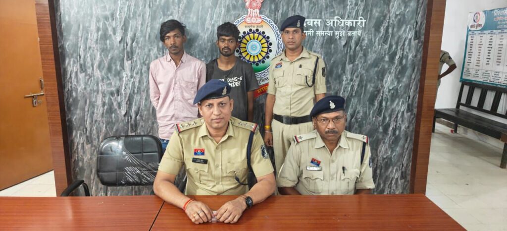 धन्यवाद शक्ति पुलिस- शक्ति पुलिस की चोरी के मामलों में बड़ी सफलता- लाखों रुपए का सामान हुआ जब्त,TI लखन पटेल एवं साइबर टीम की सजगता से चोरी के आरोपी हुए गिरफ्तार,एडिशनल एसपी हरीश यादव ने प्रेस वार्ता लेकर दी जानकारी, एसपी ठाकुर साहब के निर्देशन में पुलिस सजग, पुलिस की सक्रियता से आम जनता के मन में सुरक्षा की भावना हुई और मजबूत kshititech