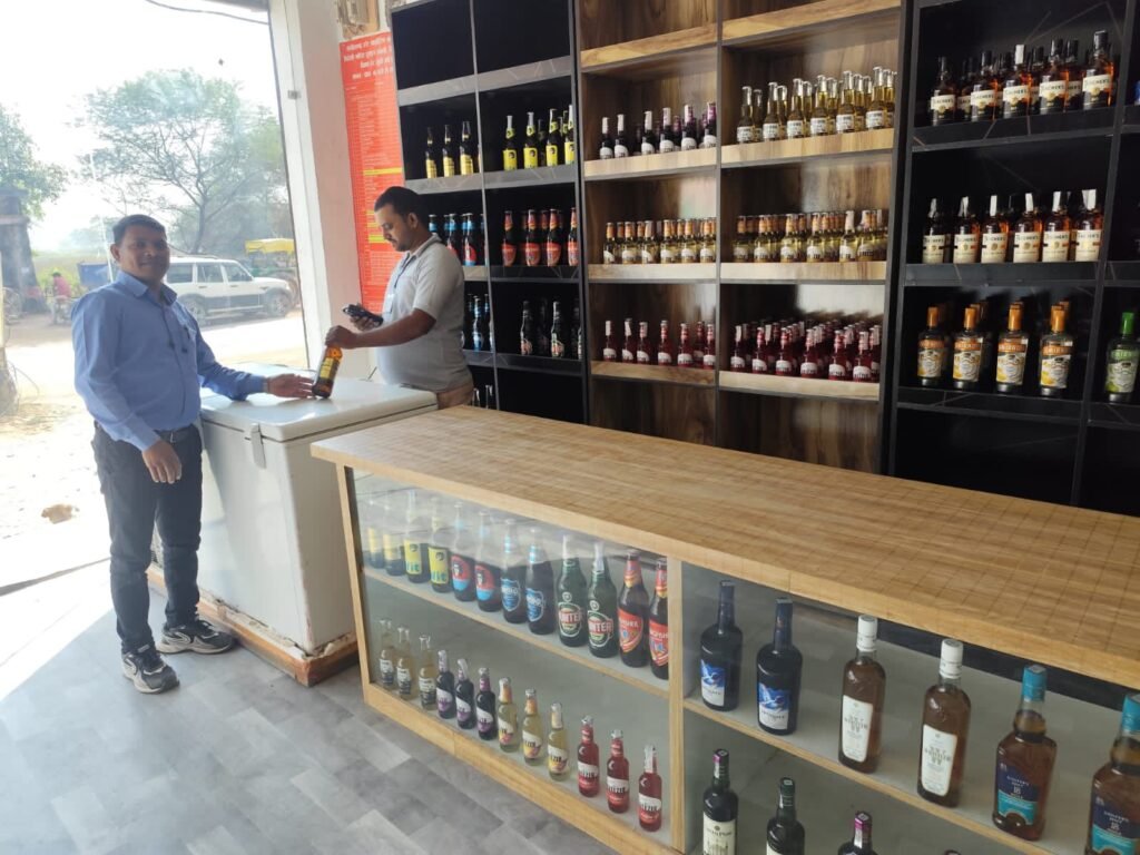 महंगी शराब शक्ति में भी- शक्ति शहर में भी अब मिलेगी विदेशी शराब, शहर के बाराद्वार रोड में आबकारी विभाग ने खोली विदेशी प्रीमियम मदिरा की दुकान, 12 नवंबर को हुआ शुभारंभ, हाई रेंज की प्रीमियम शराब रहेगी उपलब्ध, अभिलाषा रेस्टोरेंट के बगल में मिलेगी शराब kshititech