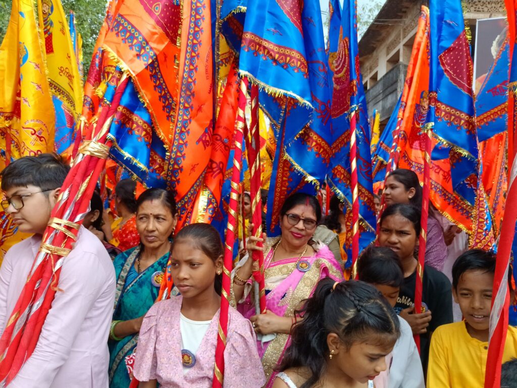 शक्ति की पावन धरती पर आज बाबा श्याम- बाबा श्याम का जन्मोत्सव- शक्ति में निकली बाबा श्याम की भव्य निशान यात्रा, देवउठनी एकादशी एवं श्याम ग्यारस के मौके पर हजारों श्याम प्रेमियों ने उठाया निशान, 1 नवंबर की शाम राधा कृष्ण मंदिर में होगा भव्य श्याम जन्मोत्सव कार्यक्रम, शहर में भी है तुलसी विवाह के आयोजन शक्ति की पावन धरती पर आज बाबा श्याम- बाबा श्याम का जन्मोत्सव- शक्ति में निकली बाबा श्याम की भव्य निशान यात्रा, देवउठनी एकादशी एवं श्याम ग्यारस के मौके पर हजारों श्याम प्रेमियों ने उठाया निशान, 1 नवंबर की शाम राधा कृष्ण मंदिर में होगा भव्य श्याम जन्मोत्सव कार्यक्रम, शहर में भी है तुलसी विवाह के आयोजन kshititech