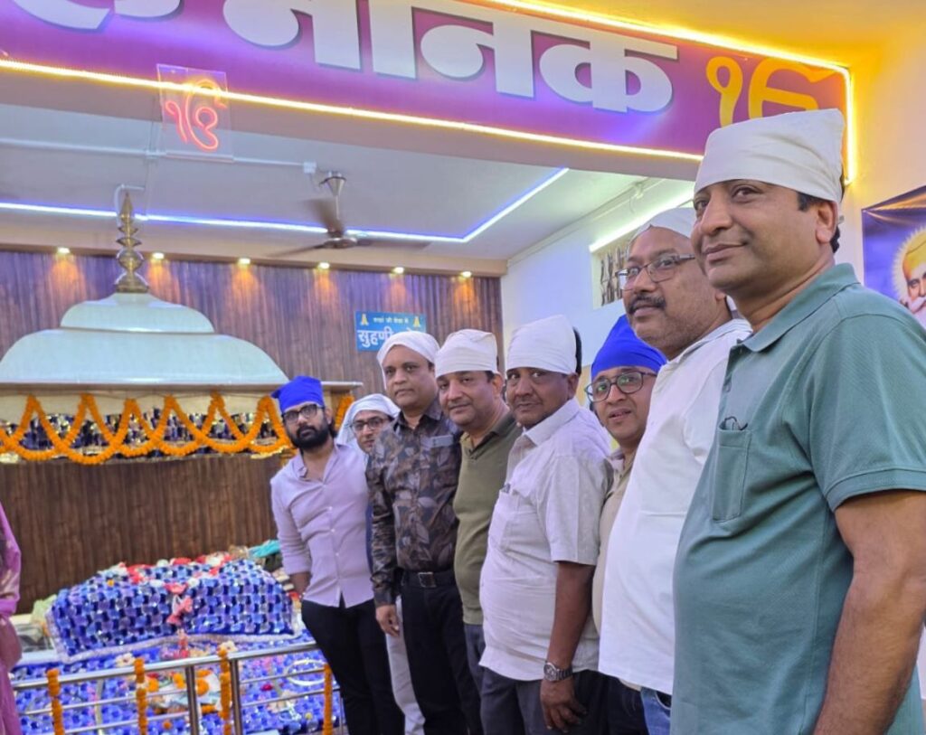 गुरु नानक जी की शोभा यात्रा का भव्य स्वागत किया शक्ति के अग्रवाल समाज एवं छत्तीसगढ़ चेंबर ऑफ कॉमर्स ने, शोभा यात्रा में बाहर से आए कलाकारों द्वारा वीरता भरे शस्त्र का प्रदर्शन भी रहा आकर्षण का केंद्र, शक्ति में आपसी भाईचारे की मिसाल है समाजो के बीच गुरु नानक जी की शोभा यात्रा का भव्य स्वागत किया शक्ति के अग्रवाल समाज एवं छत्तीसगढ़ चेंबर ऑफ कॉमर्स ने, शोभा यात्रा में बाहर से आए कलाकारों द्वारा वीरता भरे शस्त्र का प्रदर्शन भी रहा आकर्षण का केंद्र, शक्ति में आपसी भाईचारे की मिसाल है समाजो के बीच kshititech