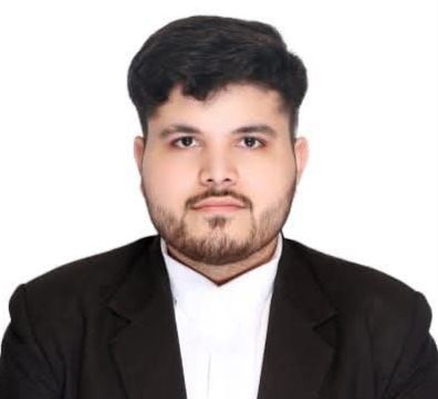 शक्ति के एडवोकेट चंद्रप्रकाश चौबे बने गोल्ड मेडलिस्ट, जिलाअधिवक्ता संघ शक्ति के पूर्व अध्यक्ष पंडित दिगंबर प्रसाद चौबे के सुपुत्र हैं चंद्रप्रकाश, अटल बिहारी वाजपेई विश्वविद्यालय की मेरिट सूची के टॉपर का हासिल किया गौरव kshititech