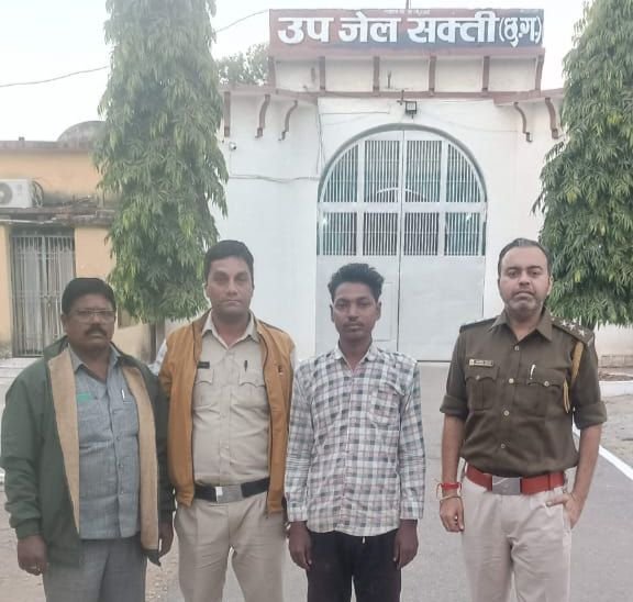 5 क्विंटल अवैध महुआ लहान एवं 35 लीटर शराब जब्त, आबकारी विभाग की बड़ी कार्रवाई, आबकारी अधिकारी उप्पल के नेतृत्व में लगातार चल रही कार्रवाई, आबकारी वृत्त शक्ति के अंतर्गत लगातार हो रहे मामले दर्ज kshititech