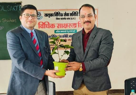 शक्ति के संस्कार पब्लिक स्कूल में कानूनी जागरूकता को लेकर विधिक जागरूकता शिविर संपन्न, न्यायाधीश प्रशांत शिवहरे रहे मौजूद, पास्को एक्ट, मोटर यान अधिनियम एवर साइबर क्राइम को लेकर विद्यार्थियों को किया गया जागरूक kshititech