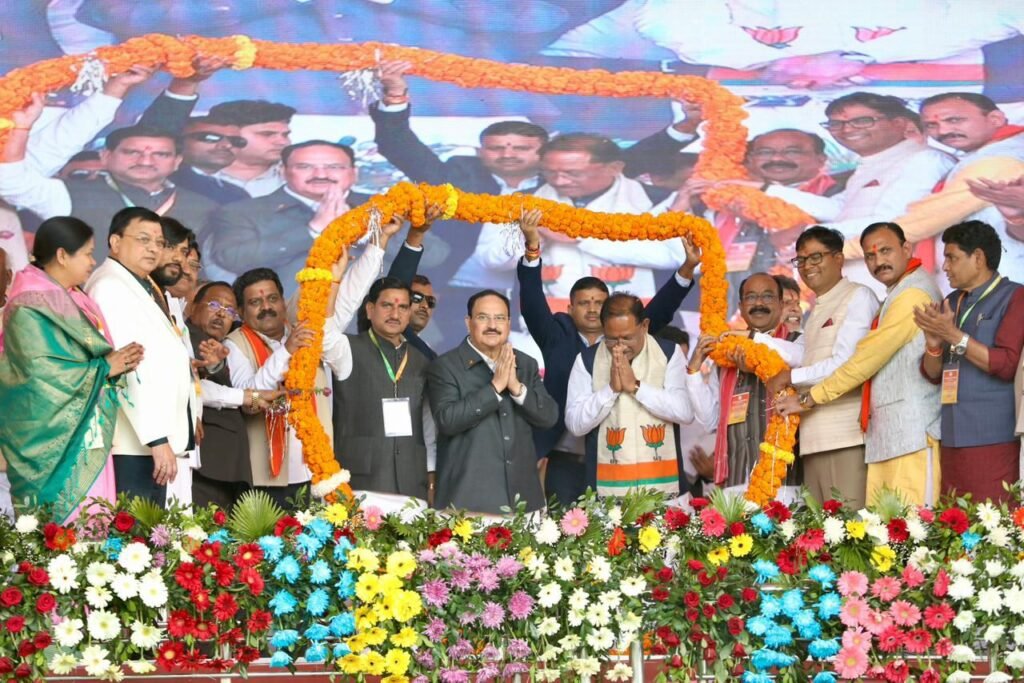 सरकार के सफलतम 2 वर्ष- जांजगीर पहुंचने पर केंद्रीय मंत्री नड्डा का मुख्यमंत्री साय ने किया वेलकम,नड्डा बोले- जांजगीर मेरे लिए पुराना शहर,नारायण चंदेल के कार्यालय में बैठकर चाय पी थी मैंने, कार्यक्रम में उमड़ा जन सैलाब kshititech