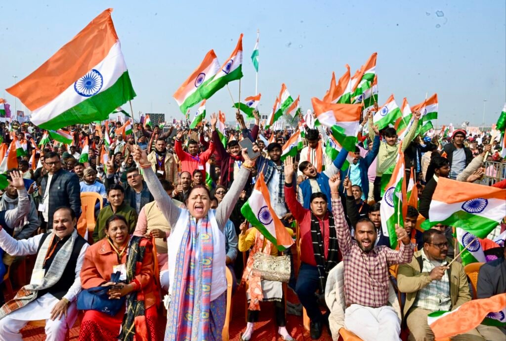 राष्ट्र का प्रेरणा स्थल- प्रधानमंत्री मोदी ने किया अटल जी की जन्म जयंती पर करीब 300 करोड रुपए की लागत वाले 65 एकड़ में फैले राष्ट्र प्रेरणा स्थल का लोकार्पण, अटल जी, दीनदयाल जी एवं मुखर्जी जी की काँसे की धातु से बनी 65 फीट ऊंची तीन प्रतिमाएं होंगी यहां का मुख्य आकर्षण, 2 लाख लोगों की क्षमता का मैदान राष्ट्र का प्रेरणा स्थल- प्रधानमंत्री मोदी ने किया अटल जी की जन्म जयंती पर करीब 300 करोड रुपए की लागत वाले 65 एकड़ में फैले राष्ट्र प्रेरणा स्थल का लोकार्पण, अटल जी, दीनदयाल जी एवं मुखर्जी जी की काँसे की धातु से बनी 65 फीट ऊंची तीन प्रतिमाएं होंगी यहां का मुख्य आकर्षण, 2 लाख लोगों की क्षमता का मैदान kshititech