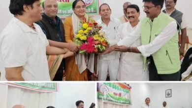 जमीनों की गाइडलाइन दरों में बेतहाशा बढ़ोतरी से राज्य में आएगी आर्थिक मंदी- रश्मि गबेल, जिला कांग्रेस कमेटी ने 1 दिसंबर को करी पत्रकार वार्ता, राज्य सरकार के निर्णय के विरोध में अग्रसेन चौक में किया गया पुतला दहन, पूर्व जिला अध्यक्ष त्रिलोकचंद ने रश्मि को सौपा अपना प्रभार, त्रिलोकचंद ने कहा- रश्मि को मेरे से ज्यादा राजनैतिक अनुभव kshititech