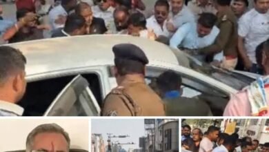 26 दिन बाद गिरफ्तार हुआ अमित बघेल, समर्थकों का दावा- सरेंडर करने आ रहे थे, पुलिस बोली गिरफ्तारी हुई है, तीन दिन की पुलिस रिमांड पर,मां के अंतिम संस्कार के लिए पुलिस के साथ कस्टडी में जाएगा गांव, अग्रवाल समाज ने किया पुलिस का धन्यवाद, पुलिस ने किया हुआ था बघेल पर 5000 का इनाम घोषित kshititech