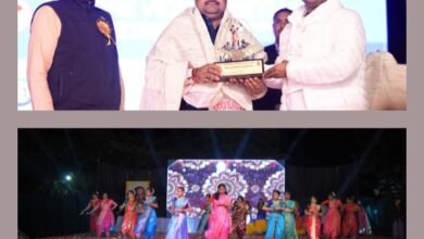 वार्षिक समारोह में शिक्षा मंत्री गजेंद्र यादव बोले- संस्कारयुक्त शिक्षा से बनता है सशक्त भविष्य,अघोर विद्यापीठ पोड़ी दल्हा में संस्कार और संस्कृति का भव्य उत्सव,माईनिंग चैयरमेन सौरभ सिंह भी रहे मौजूद वार्षिक समारोह में शिक्षा मंत्री गजेंद्र यादव बोले- संस्कारयुक्त शिक्षा से बनता है सशक्त भविष्य,अघोर विद्यापीठ पोड़ी दल्हा में संस्कार और संस्कृति का भव्य उत्सव,माईनिंग चैयरमेन सौरभ सिंह भी रहे मौजूद kshititech