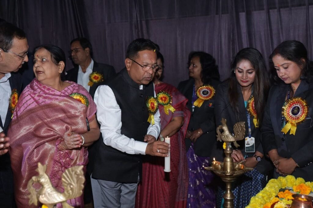 बाराद्वार शहर के एशियन वर्ल्ड स्कूल में हुआ वार्षिक समारोह "संकल्प-3” का भव्य आयोजन, बच्चों की प्रस्तुति ने मन मोह लिया अतिथियों का, विद्यालय प्रबंधन ने भी किया आभार, जिले के श्रेष्ठ विद्यालयों में जाना जाता है एशियन वर्ल्ड स्कूल kshititech