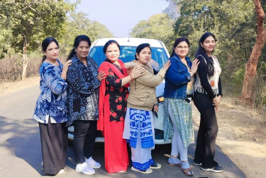 श्रुति फाउंडेशन के सदस्यों ने किया तांदुला डेम का भ्रमण, गंगा मैया के दर्शन भी किये सदस्यों ने, संस्थापक अध्यक्ष नीतू के नेतृत्व में पहुंचे सदस्य, श्रुति ने कहा-इस पिकनिक ने संस्था के सदस्यों की हंसी- खुशी के साथ ही आपसी सहयोग को भी किया मजबूत kshititech