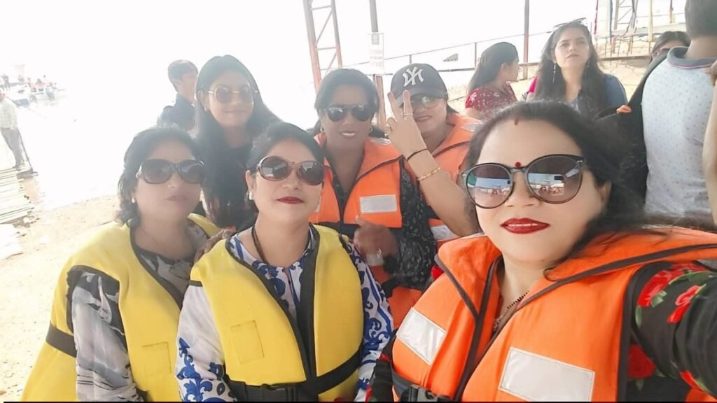 श्रुति फाउंडेशन के सदस्यों ने किया तांदुला डेम का भ्रमण, गंगा मैया के दर्शन भी किये सदस्यों ने, संस्थापक अध्यक्ष नीतू के नेतृत्व में पहुंचे सदस्य, श्रुति ने कहा-इस पिकनिक ने संस्था के सदस्यों की हंसी- खुशी के साथ ही आपसी सहयोग को भी किया मजबूत kshititech