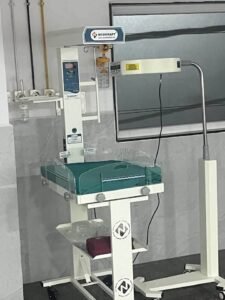 डोंगरगढ़ में मां बमलेश्वरी मंदिर ट्रस्ट द्वारा स्थापित मल्टी स्पेशलिटी हॉस्पिटल बना आधुनिक चिकित्सा का सबसे बड़ा केंद्र, एमआरआई मशीन सहित 50 बिस्तरों का है धर्मादा अस्पताल, ट्रस्ट के अध्यक्ष मनोज अग्रवाल के नेतृत्व में श्रद्धालुओं के सुविधाओं के लिए भी हो रहा है बेहतर कार्य kshititech