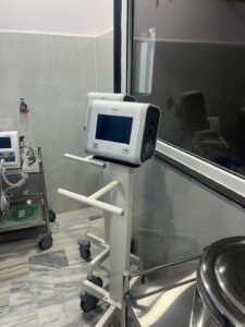 डोंगरगढ़ में मां बमलेश्वरी मंदिर ट्रस्ट द्वारा स्थापित मल्टी स्पेशलिटी हॉस्पिटल बना आधुनिक चिकित्सा का सबसे बड़ा केंद्र, एमआरआई मशीन सहित 50 बिस्तरों का है धर्मादा अस्पताल, ट्रस्ट के अध्यक्ष मनोज अग्रवाल के नेतृत्व में श्रद्धालुओं के सुविधाओं के लिए भी हो रहा है बेहतर कार्य kshititech