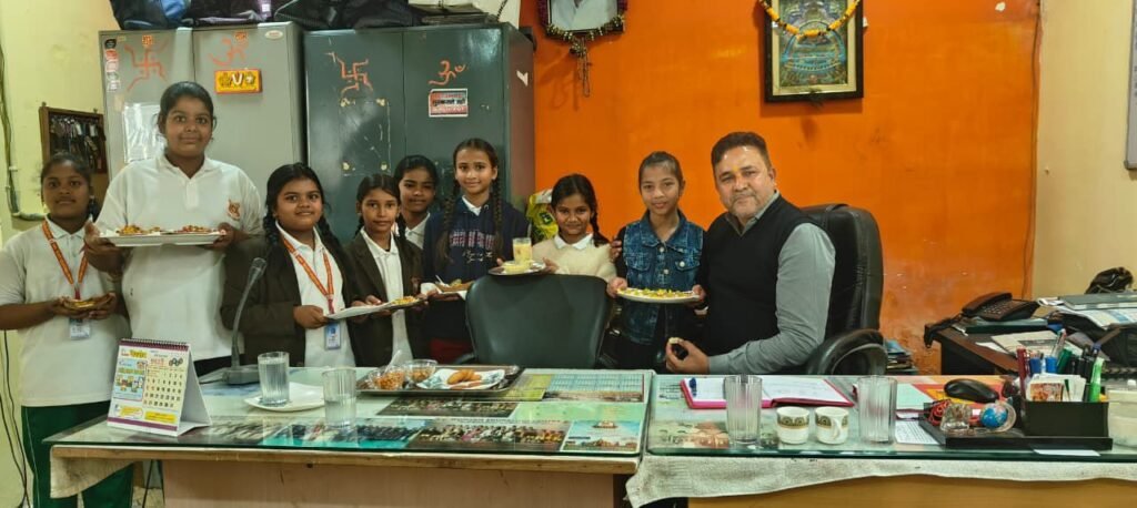 खेल संगम- छात्रों की प्रतिभा का रंगों भरा उत्सव,गुंजन में स्पोर्ट्स मीट सम्पन्न, बच्चों के बीच संपन्न हुई विभिन्न प्रतिस्पर्धाएं, डायरेक्टर नितिन सोनी ने कहा- ऐसे आयोजनों से बच्चों की प्रतिभाओं को सामने आने का मिलता है अवसर, नारी शक्ति ने भी पहुंच कर विद्यार्थियों का किया उत्साह वर्धन kshititech