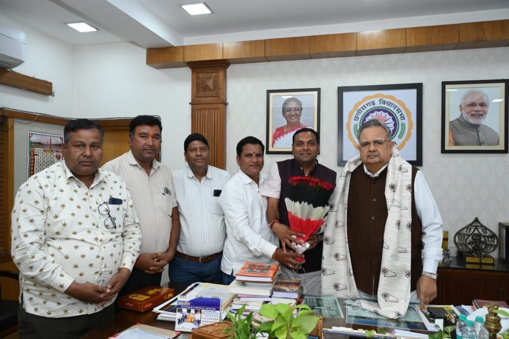 जशपुर जिले के भाजपा संगठन प्रभारी ने अमर सुल्तानिया ने की मुख्यमंत्री, विधानसभा अध्यक्ष एवं भाजपा अध्यक्ष से मुलाकात, नई जिम्मेदारी मिलने के बाद लिया नेताओं का आशीर्वाद kshititech