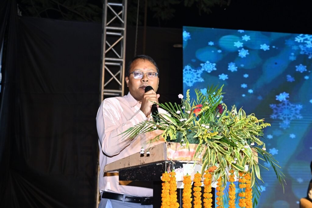 दो दिवसीय गूंज-6,सक्ती के CBSE जिंदल वर्ल्ड स्कूल में बच्चों ने दिखाई सांस्कृतिक प्रतिभा, जस्टिस संजय अग्रवाल,IAS तोपनो एवम नगर पालिका अध्यक्ष श्यामसुंदर रहे मौजूद kshititech