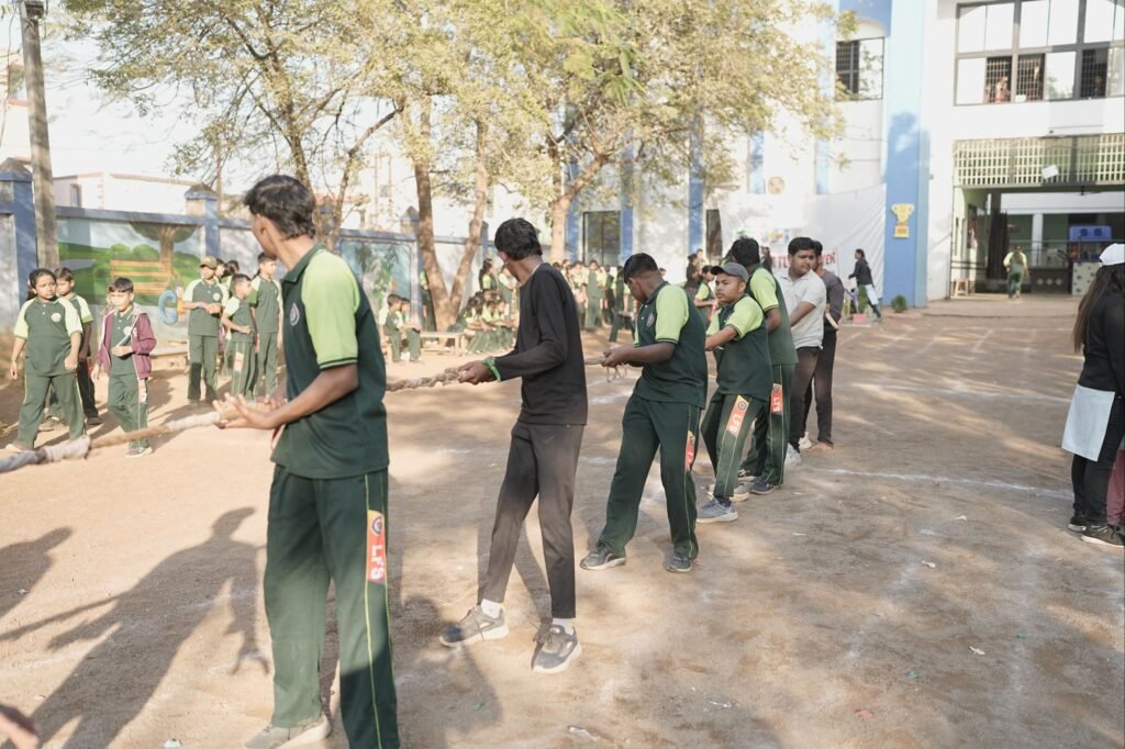 लिटिल फ्लावर स्कूल शक्ति में तीन दिवसीय खेल प्रतियोगिता का भव्य आयोज़न, 11 से 13 दिसंबर तक आयोजित था कार्यक्रम, विद्यालय के बच्चों ने दिखाया अपना खेल जौहर लिटिल फ्लावर स्कूल शक्ति में तीन दिवसीय खेल प्रतियोगिता का भव्य आयोज़न, 11 से 13 दिसंबर तक आयोजित था कार्यक्रम, विद्यालय के बच्चों ने दिखाया अपना खेल जौहर kshititech