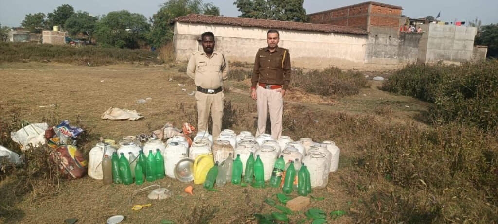 आबकारी विभाग शक्ति द्वारा की जा रही है अवैध शराब पर लगातार कार्रवाई, सहायक जिला अधिकारी उप्पल के नेतृत्व में हो रही ताड़-बतोड कार्रवाई, उप्पल ने कहा- लगातार जारी रहेगी कारवाई kshititech