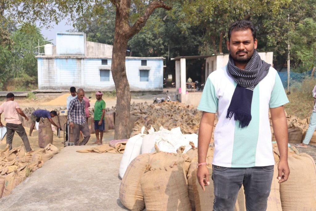 शक्ति जिले में जनहित में प्रशासन की पहल- घर घर पहुंच कर बनाया जाएगा आयुष्मान कार्ड, शक्ति जिले में एक से 8 जनवरी तक विशेष अभियान, जिले में धान खरीदी केदो का अधिकारियों ने किया सघन निरीक्षण, कलेक्टर तोपनो के नेतृत्व में बेहतर व्यवस्था से जिले के किसान खुश kshititech