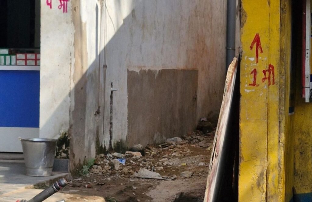 राजधानी रायपुर में सड़क चौड़ीकरण के नाम पर लोगों को उजाड़ने का प्रयास - कन्हैया, छत्तीसगढ़ प्रदेश कांग्रेस कमेटी के महामंत्री कन्हैया अग्रवाल ने कहा- जनविरोधी योजना का होगा डटकर विरोध kshititech